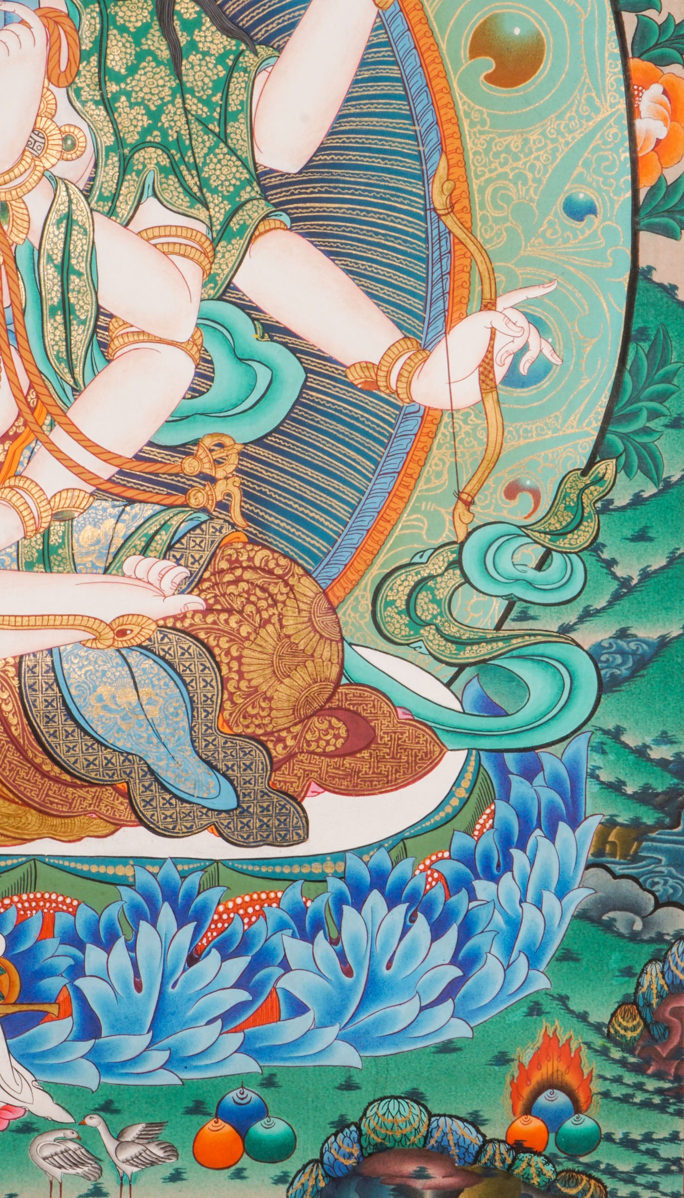 Exclusive Tibetan painting that portrays the long-life deity Namgyalma (Ushnisha Vijaya).