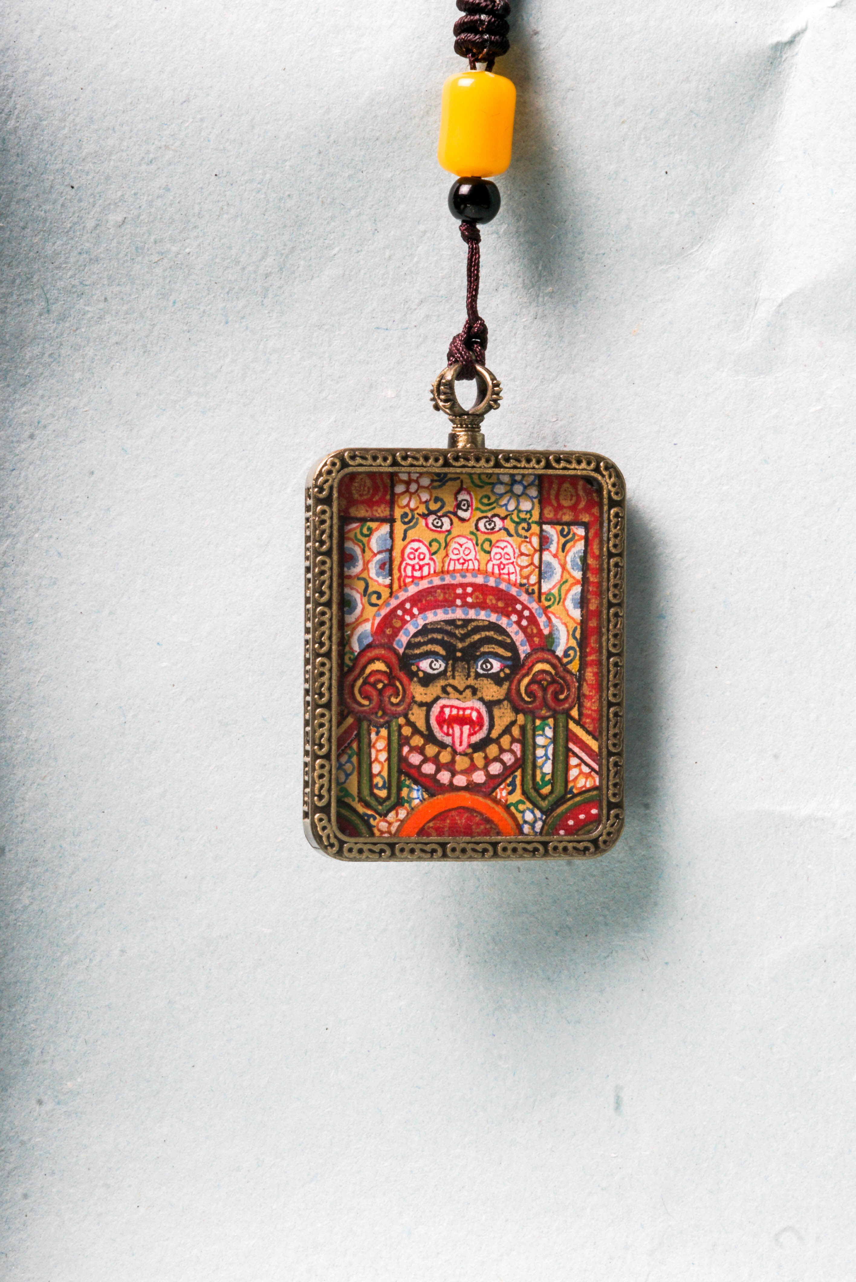 Kali Ghau Thangka embodies divine feminine power, guiding you to overcome ignorance and ego on your path to enlightenment. Handcrafted with natural mineral pigments, this vibrant artwork serves as a protective talisman for meditation, personal growth, and spiritual transformation.

