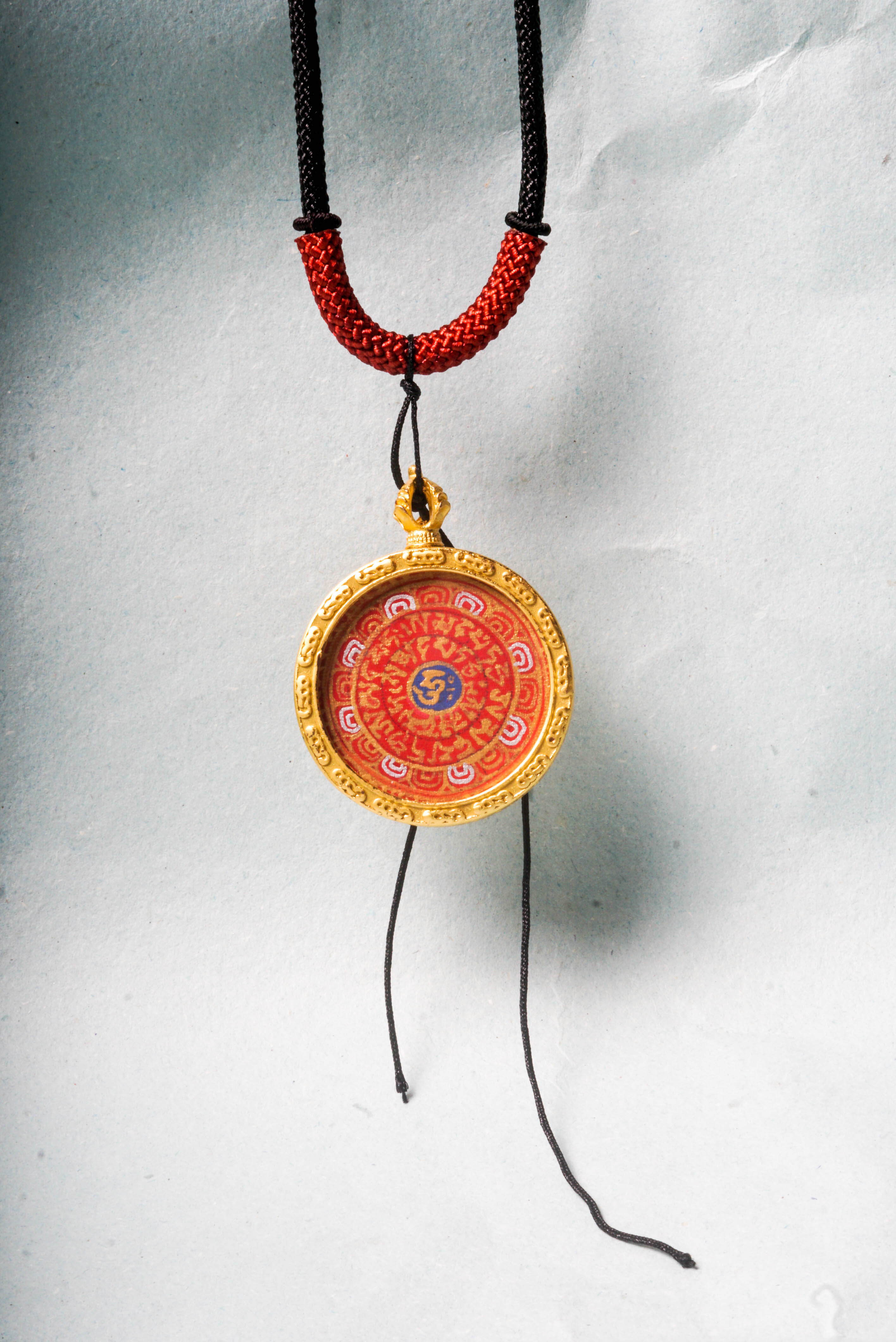 Mantra Mandala Thangka is a sacred Tibetan symbol for meditation and spiritual focus. Hand-painted with natural pigments, it brings protection, blessings, and inner peace. Ideal for meditation or sacred spaces.