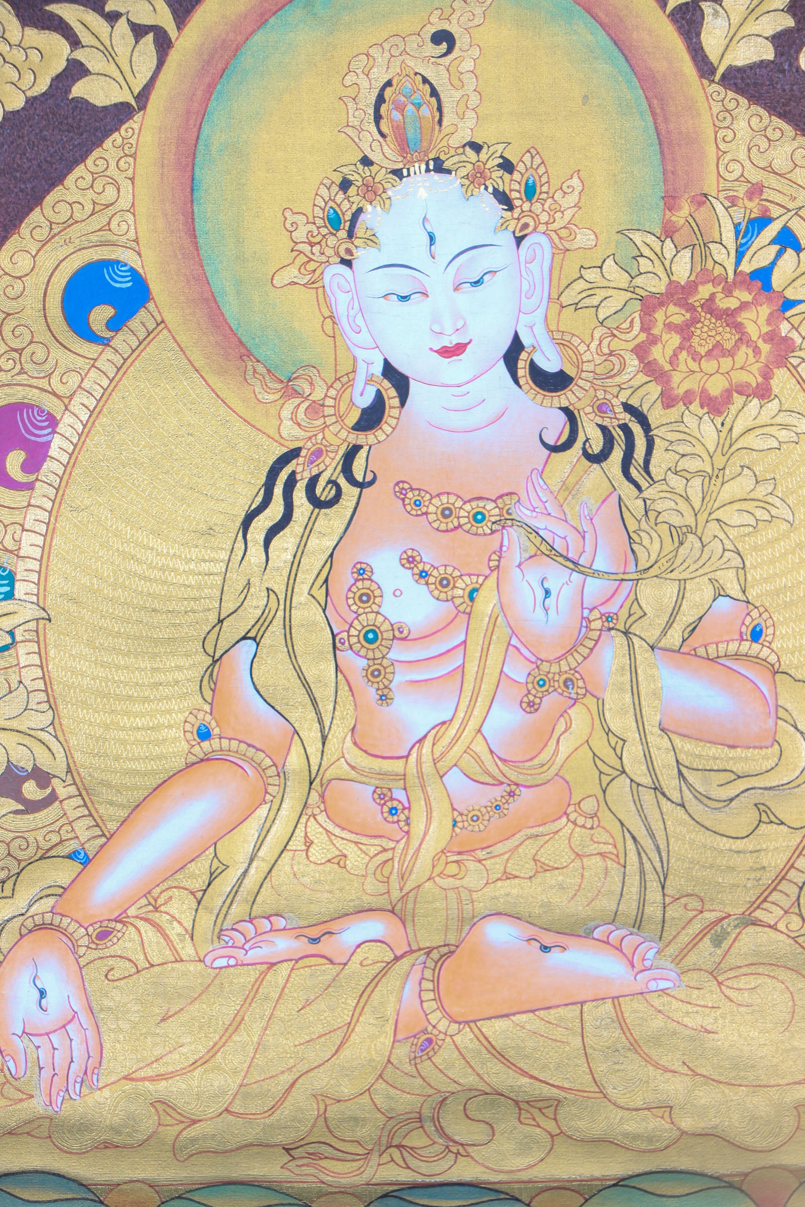 This White Tara Thangka Painting is a powerful tool for enhancing the peace and healing atmosphere in meditation rooms